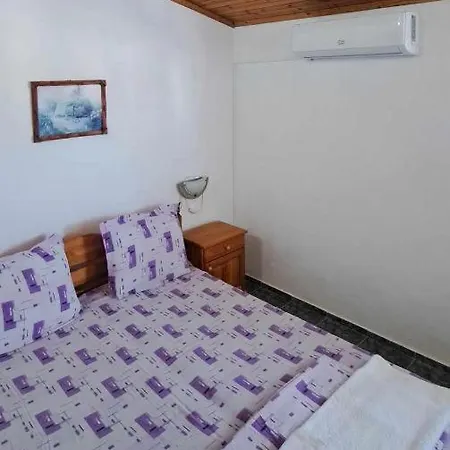 Casa Bianca - Summer Residency 3*
